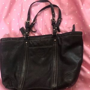 I am selling a Coach Purse